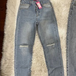 Size small women’s jeans from edikted